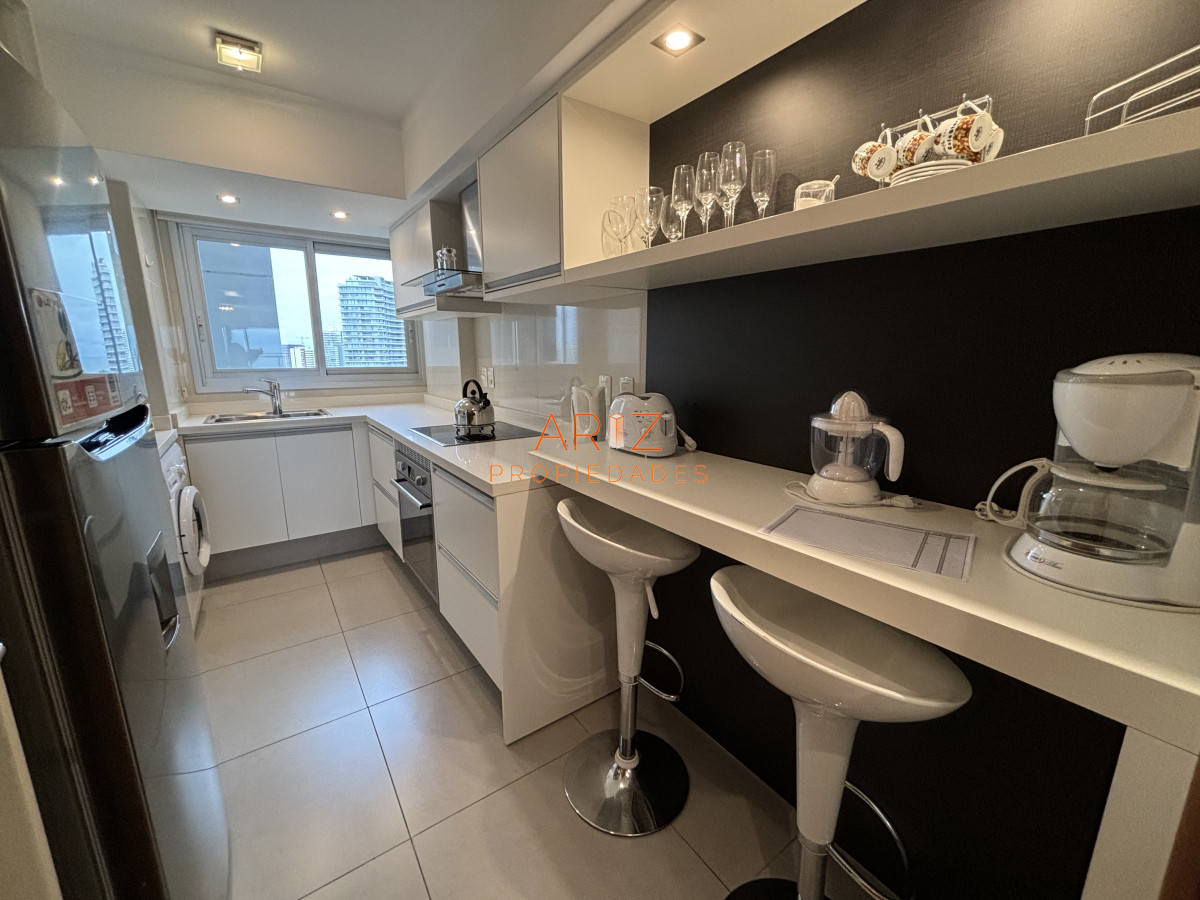Apartamento ID.2139 -  VENTA MIAMI BOULEVARD  TORRE I PISO ALTO AL FRENTE