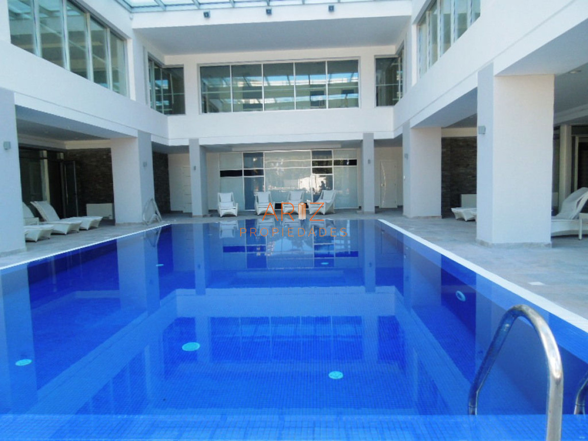 Apartamento ID.2139 -  VENTA MIAMI BOULEVARD  TORRE I PISO ALTO AL FRENTE