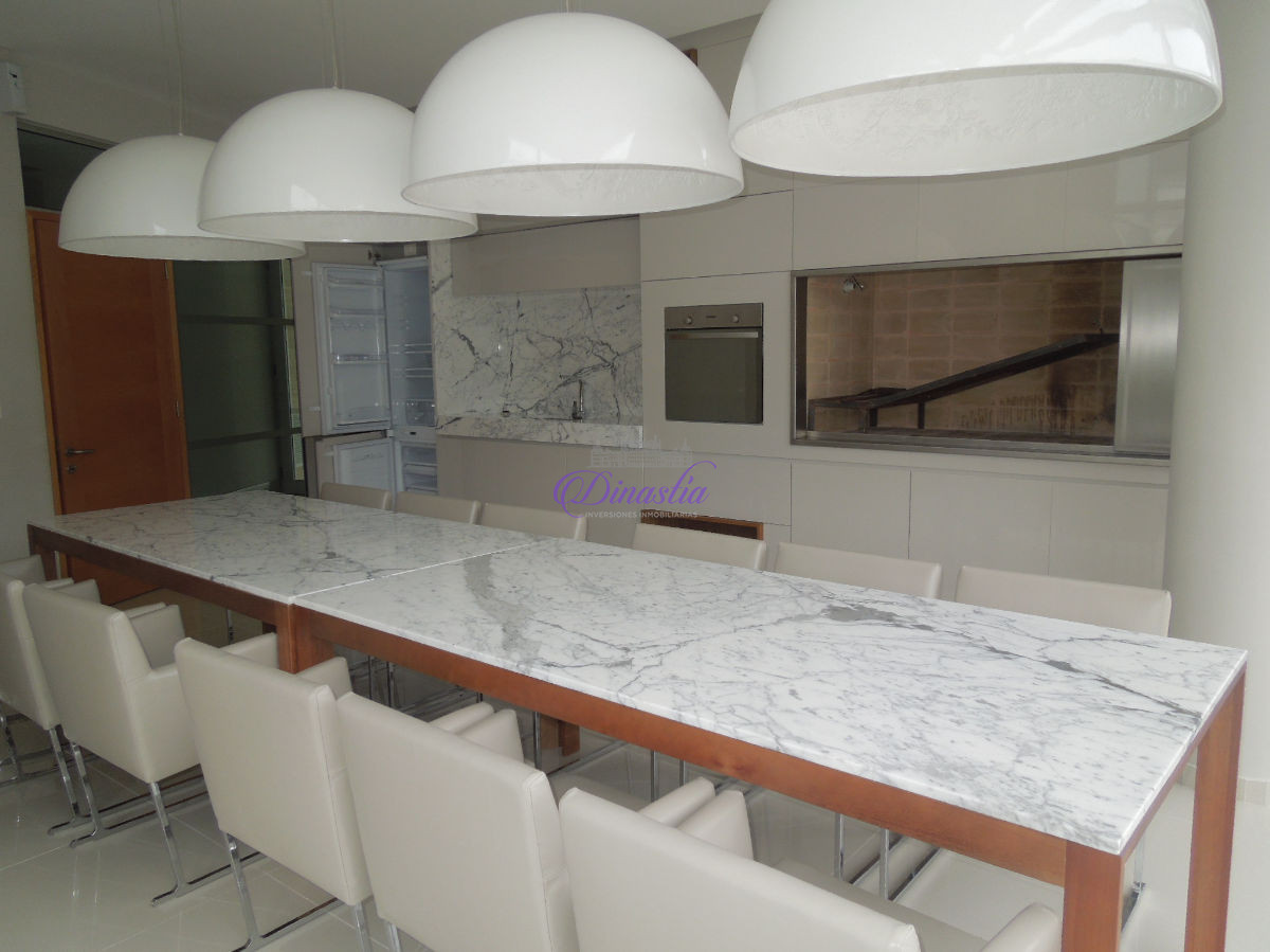 Apartamento ID.466 - Venta Apartamento en edificio Sunrise Tower mansa parada 5