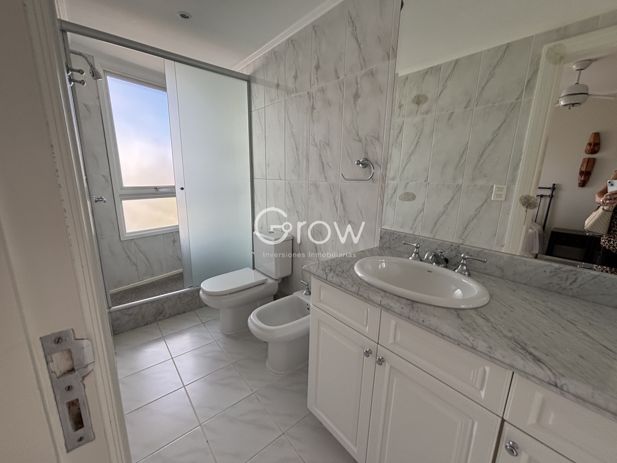 Apartamento ID.2563 - VENTA MILLENIUM TOWER ESQUINERO MANSA