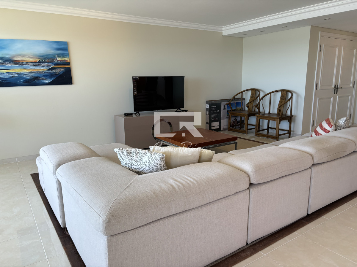 Apartamento ID.792 - VENTA LE JARDIN MANSA PRIMERA FILA UNIFICADO CENTRAL