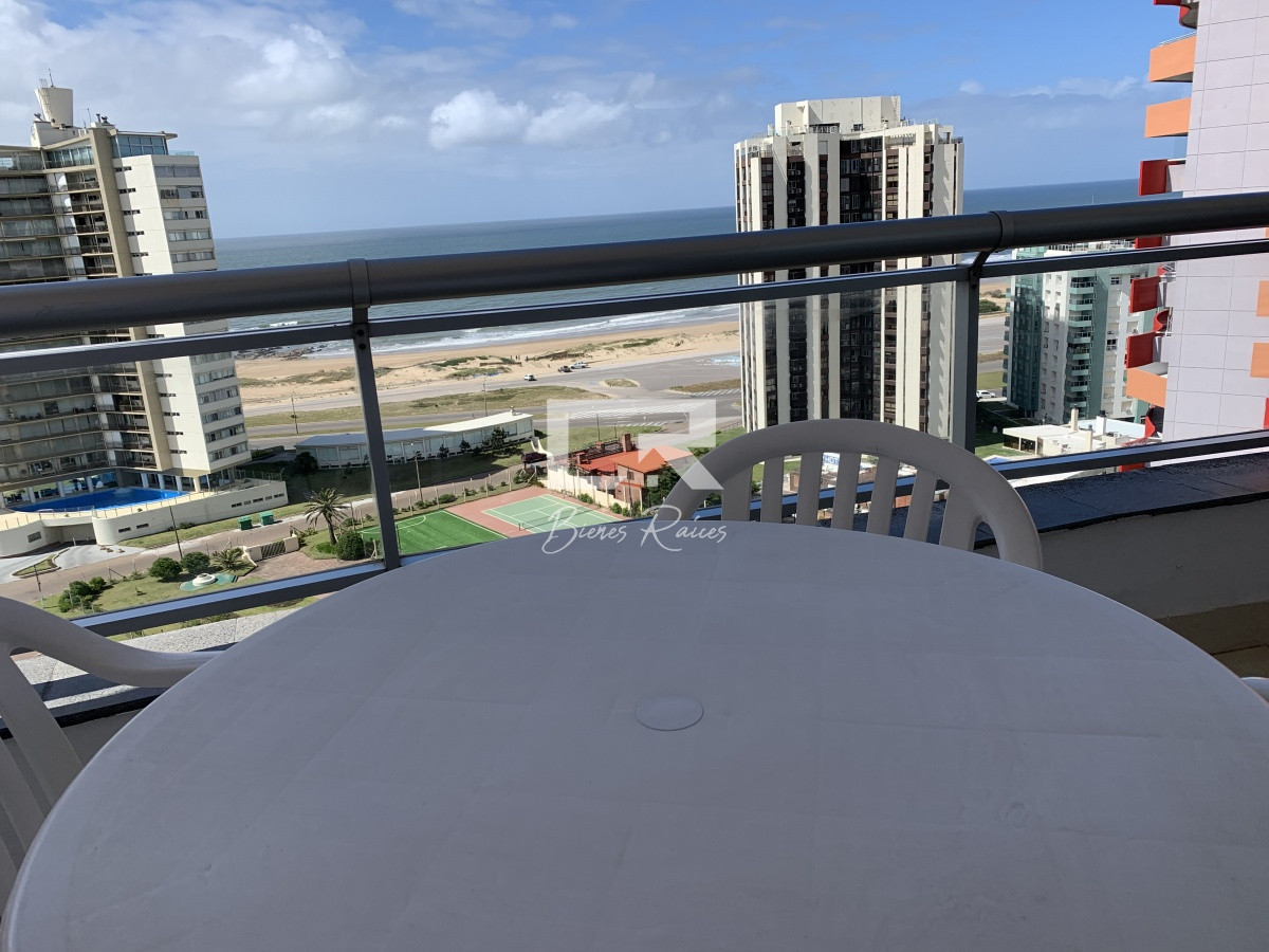 Apartamento ID.196 - CHIVERTA VENTA Y ALQUILER PISO ALTO VISTA AL MAR