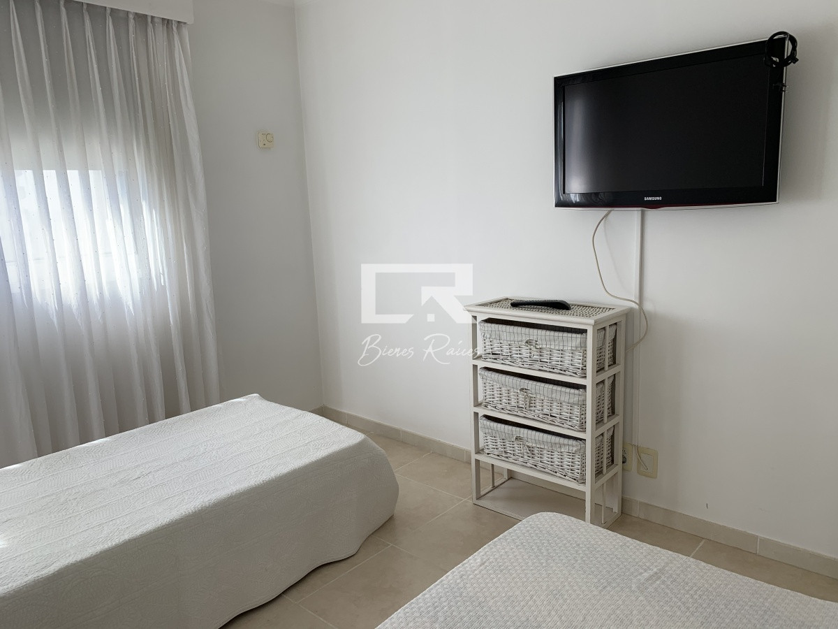 Apartamento ID.196 - CHIVERTA VENTA Y ALQUILER PISO ALTO VISTA AL MAR