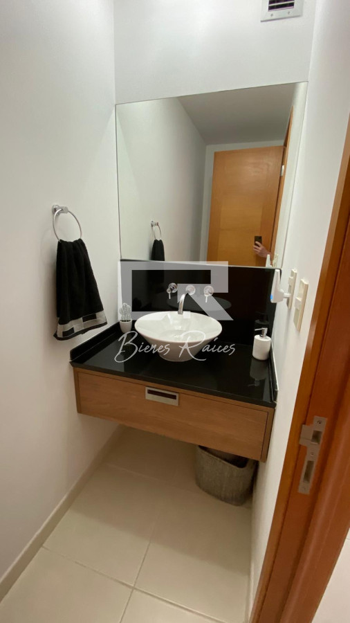 Apartamento ID.675 - SEASONS TOWER VENTA Y ALQUILER PISO ALTO MANSA