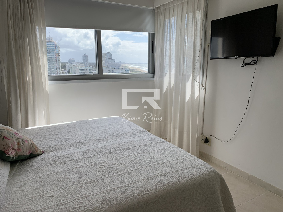 Apartamento ID.196 - CHIVERTA VENTA Y ALQUILER PISO ALTO VISTA AL MAR