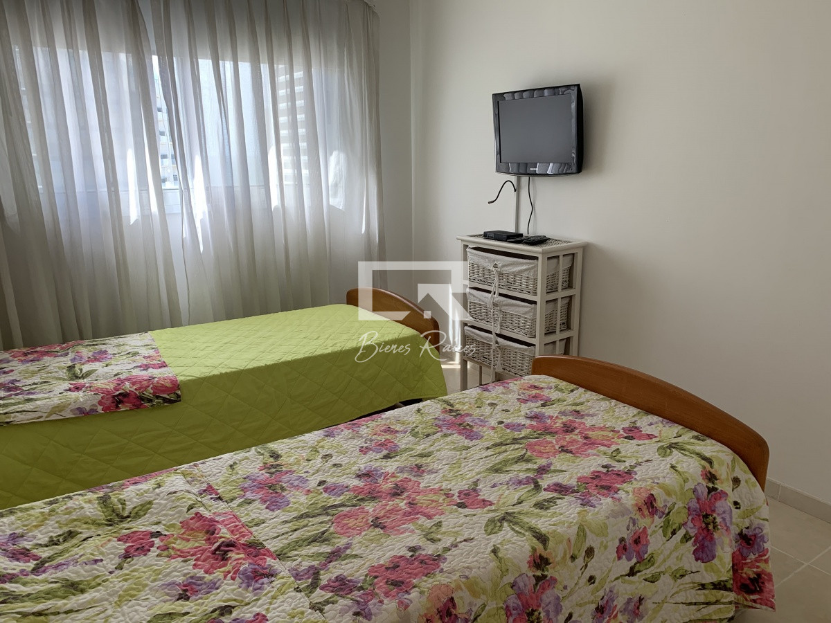 Apartamento ID.196 - CHIVERTA VENTA Y ALQUILER PISO ALTO VISTA AL MAR