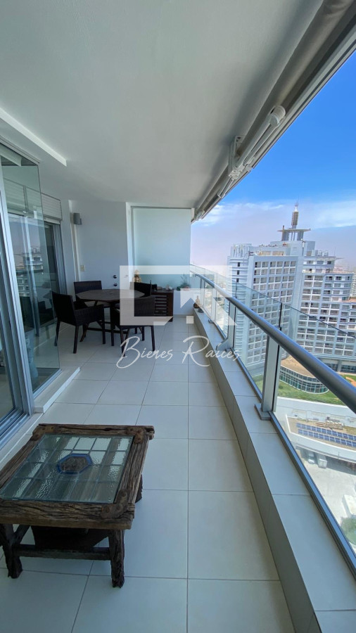 Apartamento ID.675 - SEASONS TOWER VENTA Y ALQUILER PISO ALTO MANSA
