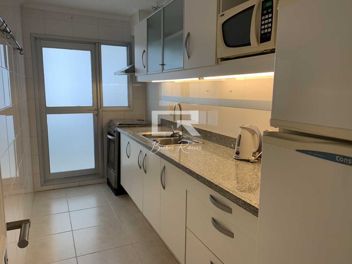 Apartamento ID.196 - CHIVERTA VENTA Y ALQUILER PISO ALTO VISTA AL MAR
