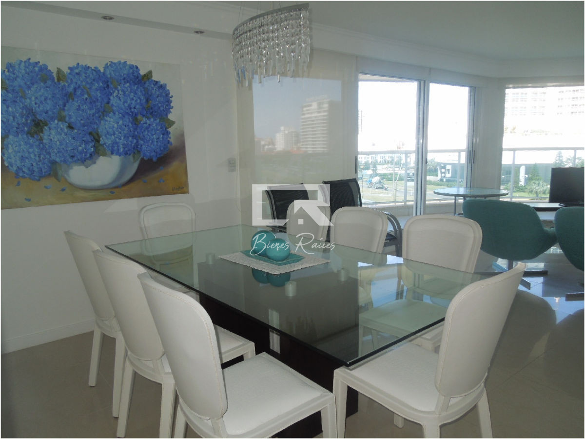 Apartamento ID.710 - Casino Towers parada 4 Playa Mansa