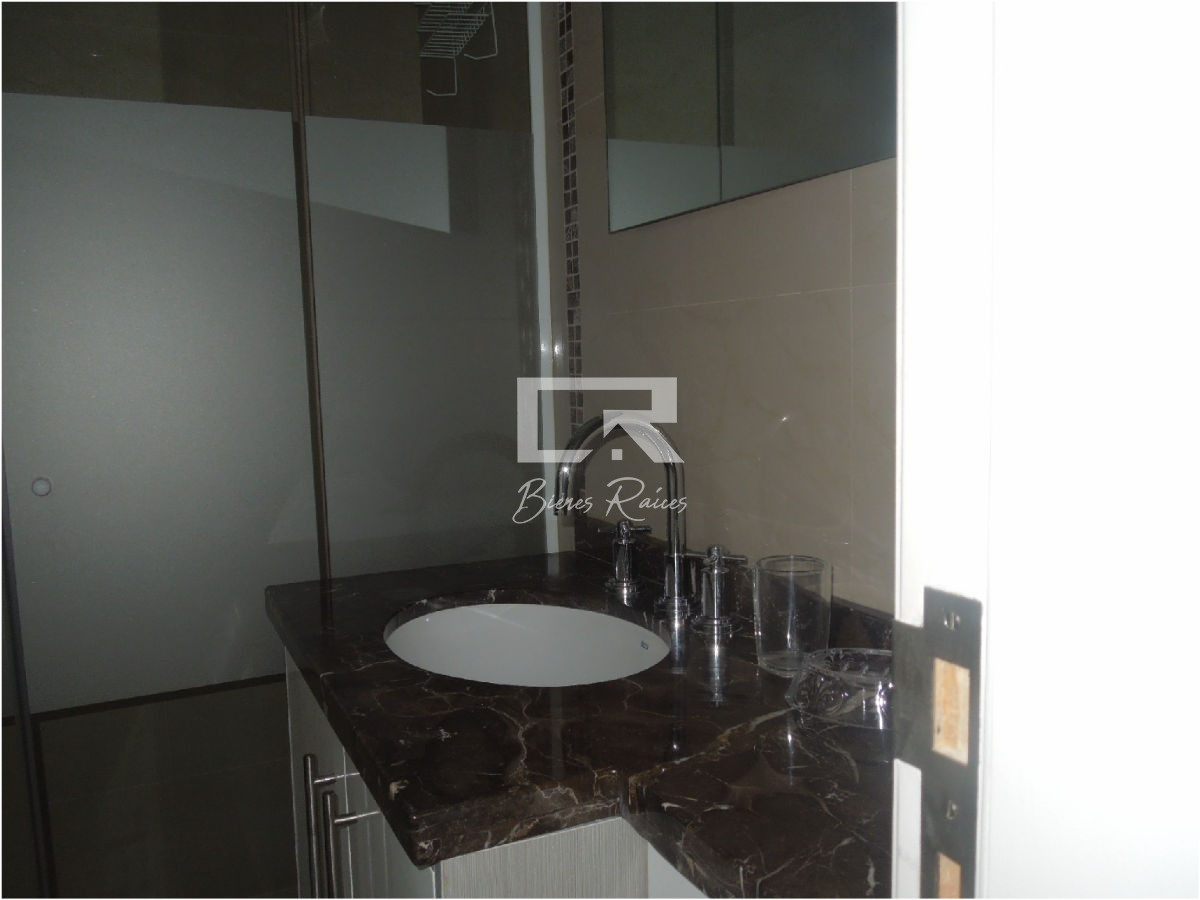 Apartamento ID.710 - Casino Towers parada 4 Playa Mansa