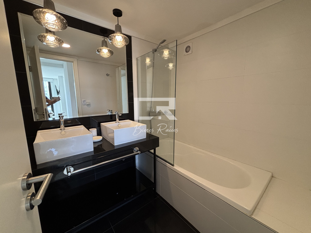 Apartamento ID.869 - Venta - Parada 3 Mansa. Av. Chiverta casi a estrenar