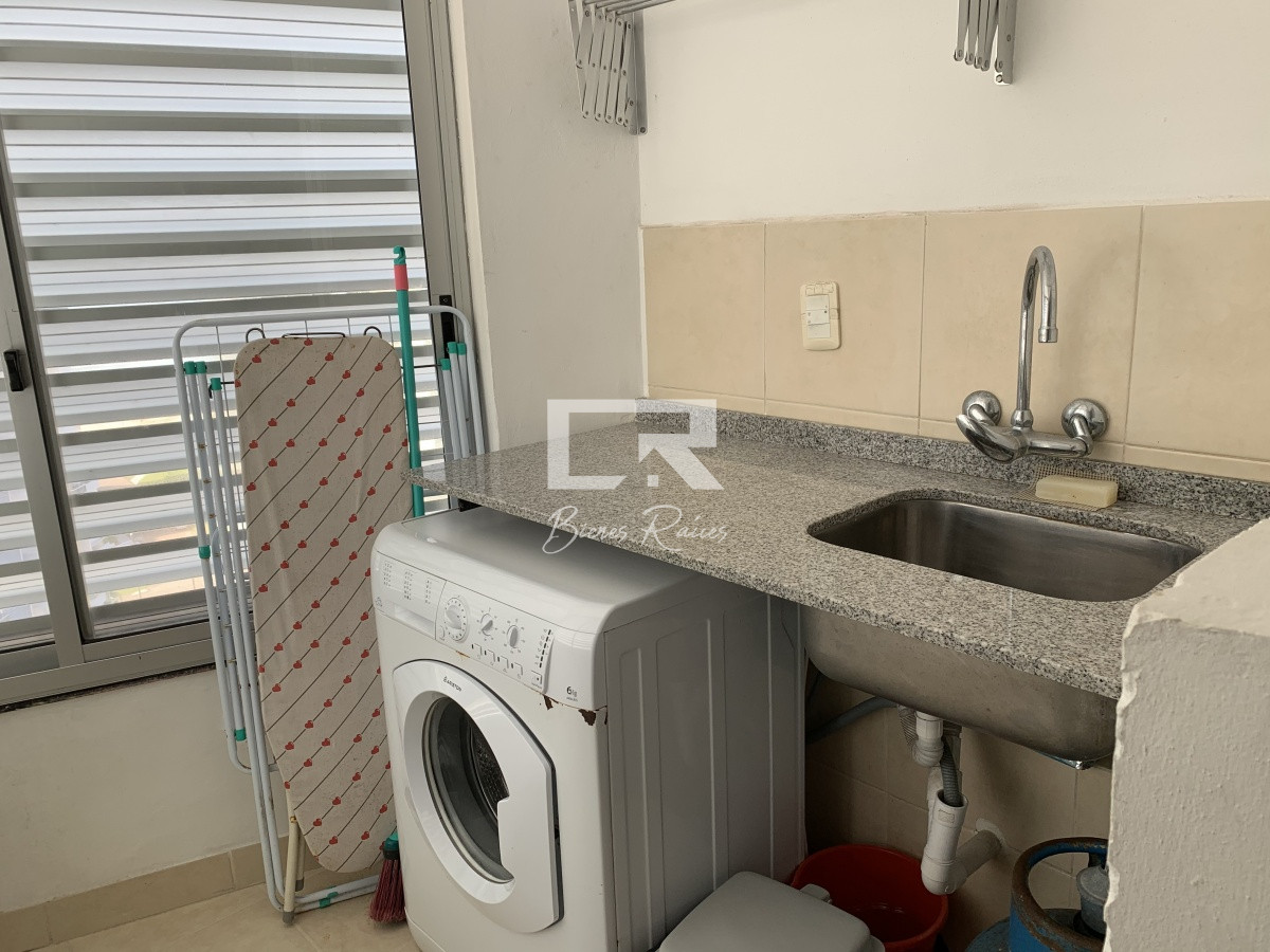 Apartamento ID.196 - CHIVERTA VENTA Y ALQUILER PISO ALTO VISTA AL MAR