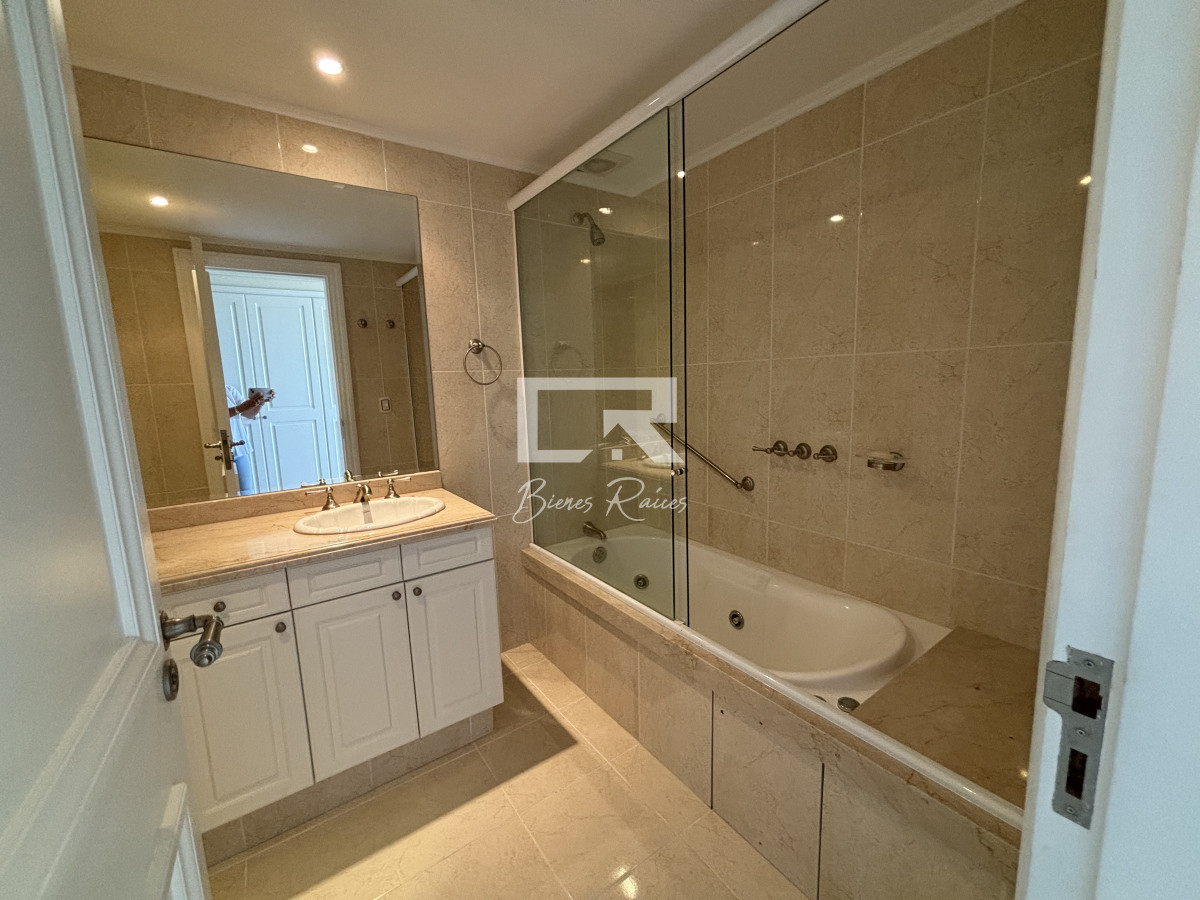 Apartamento ID.792 - VENTA LE JARDIN MANSA PRIMERA FILA UNIFICADO CENTRAL