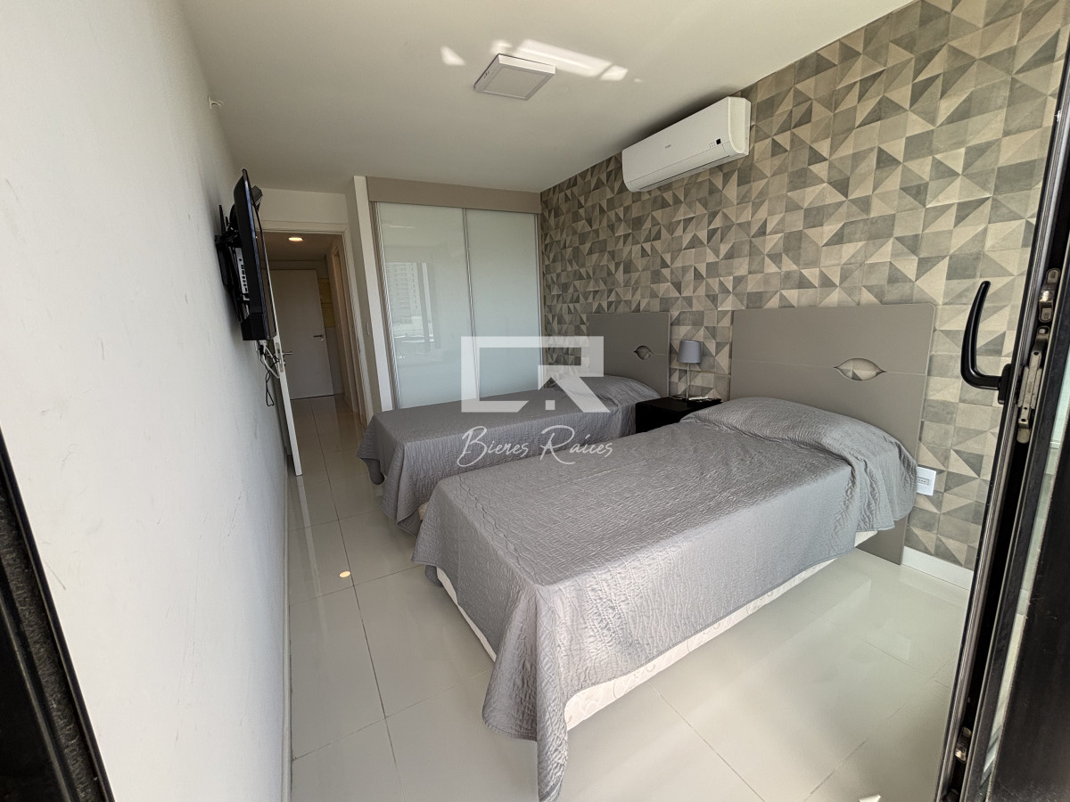 Apartamento ID.869 - Venta - Parada 3 Mansa. Av. Chiverta casi a estrenar