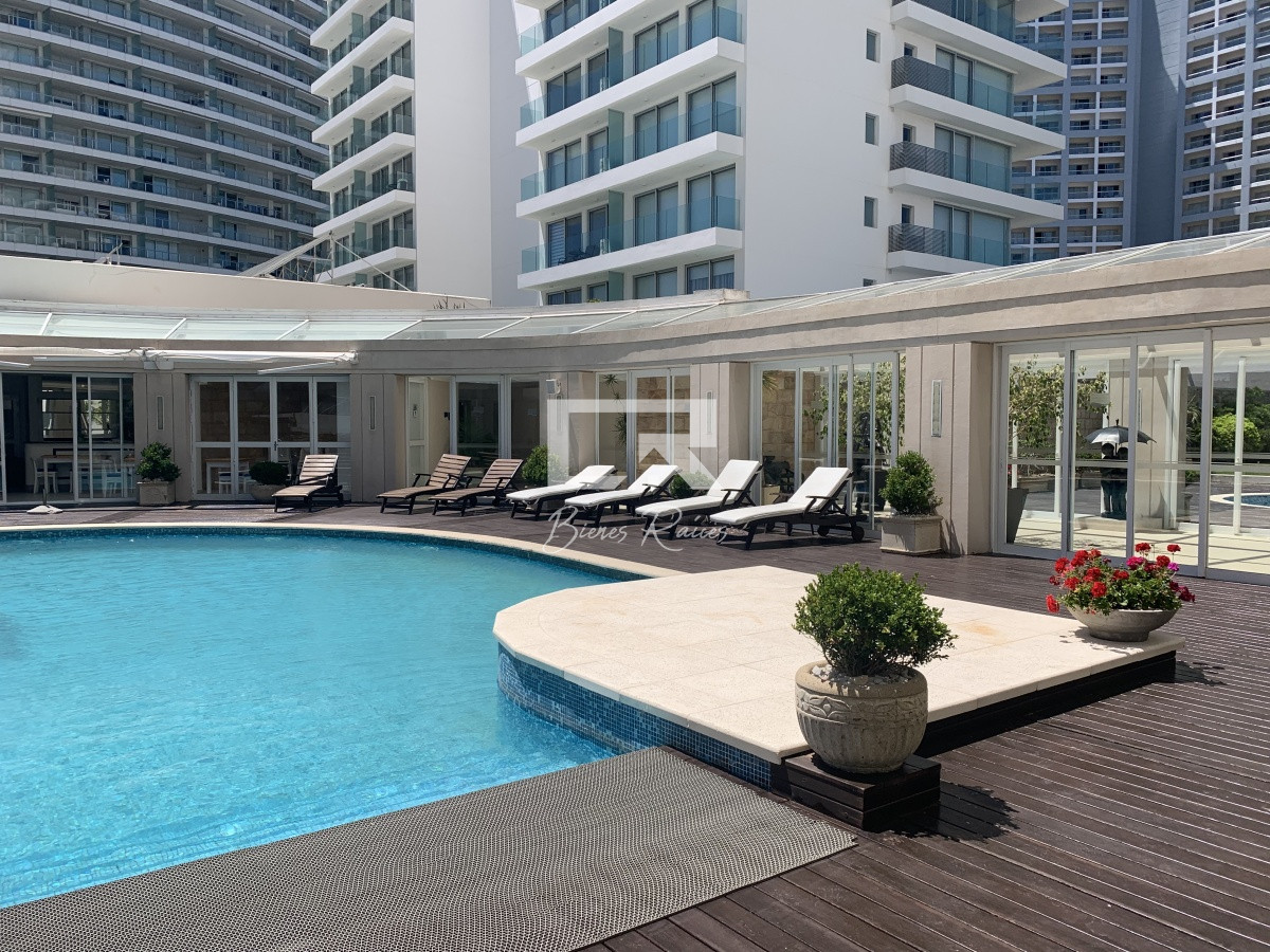 Apartamento ID.570 -  venta y alquiler invierno mansa frente al mar tres suites y dependencias