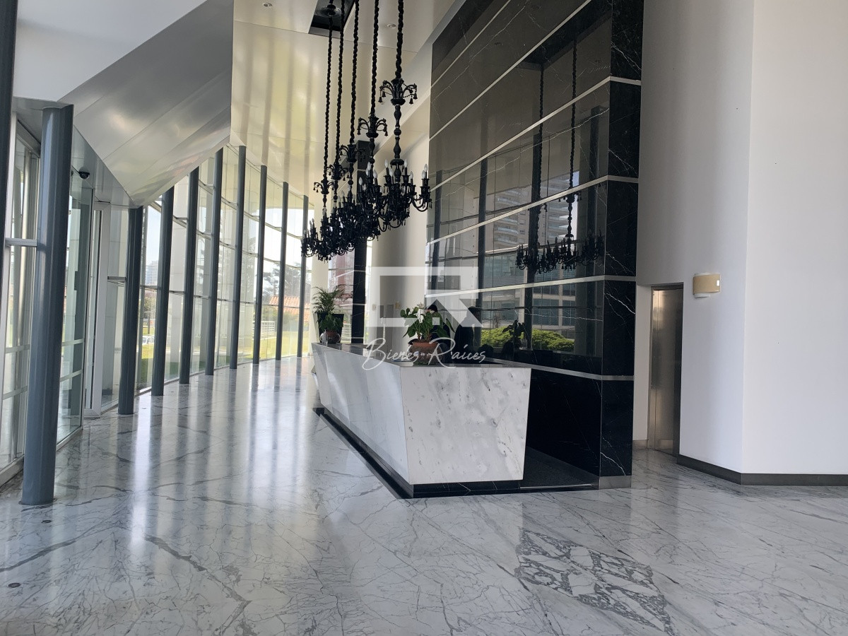 Apartamento ID.675 - SEASONS TOWER VENTA Y ALQUILER PISO ALTO MANSA