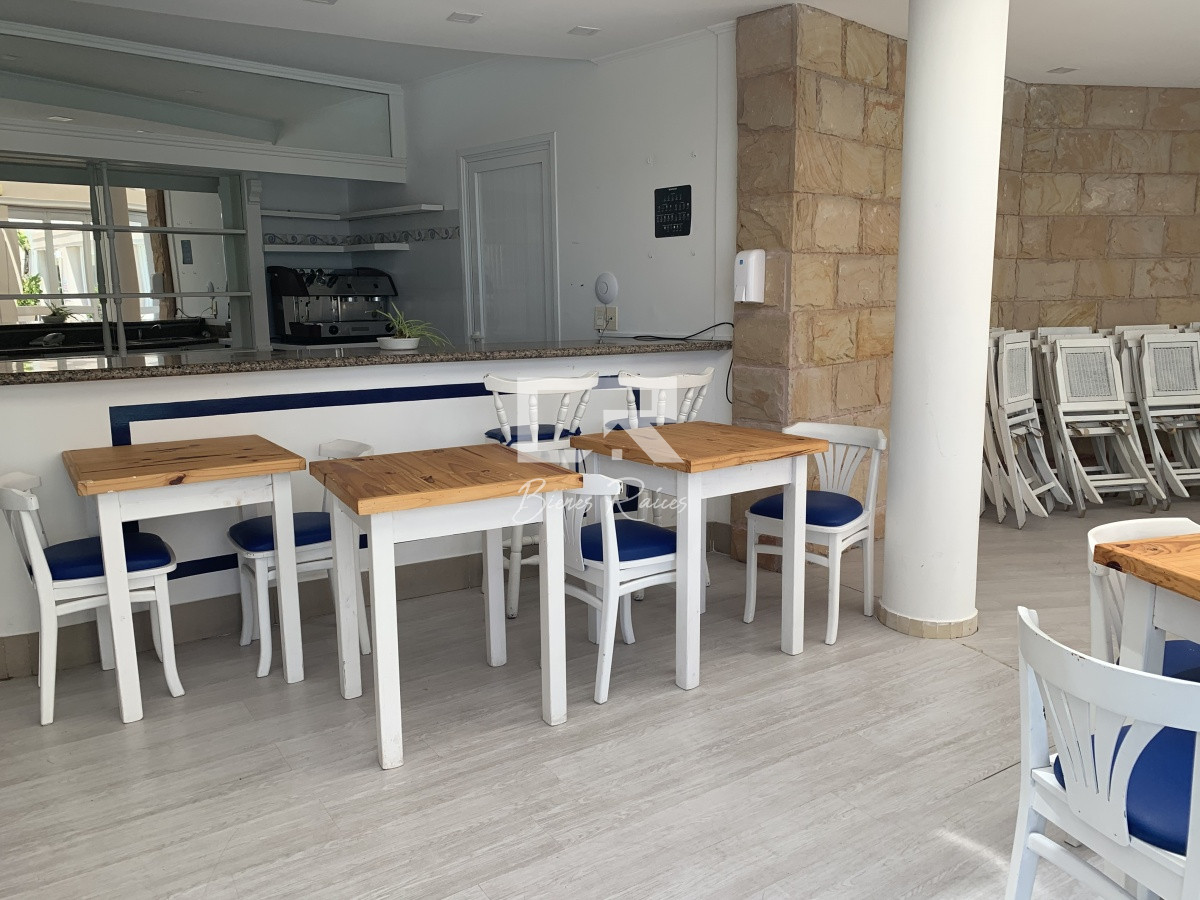 Apartamento ID.570 -  venta y alquiler invierno mansa frente al mar tres suites y dependencias
