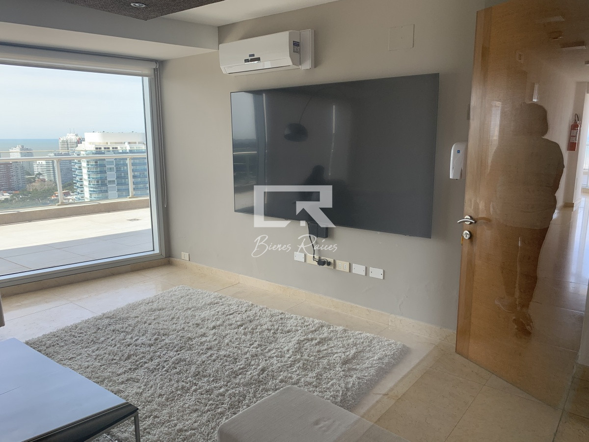 Apartamento ID.675 - SEASONS TOWER VENTA Y ALQUILER PISO ALTO MANSA