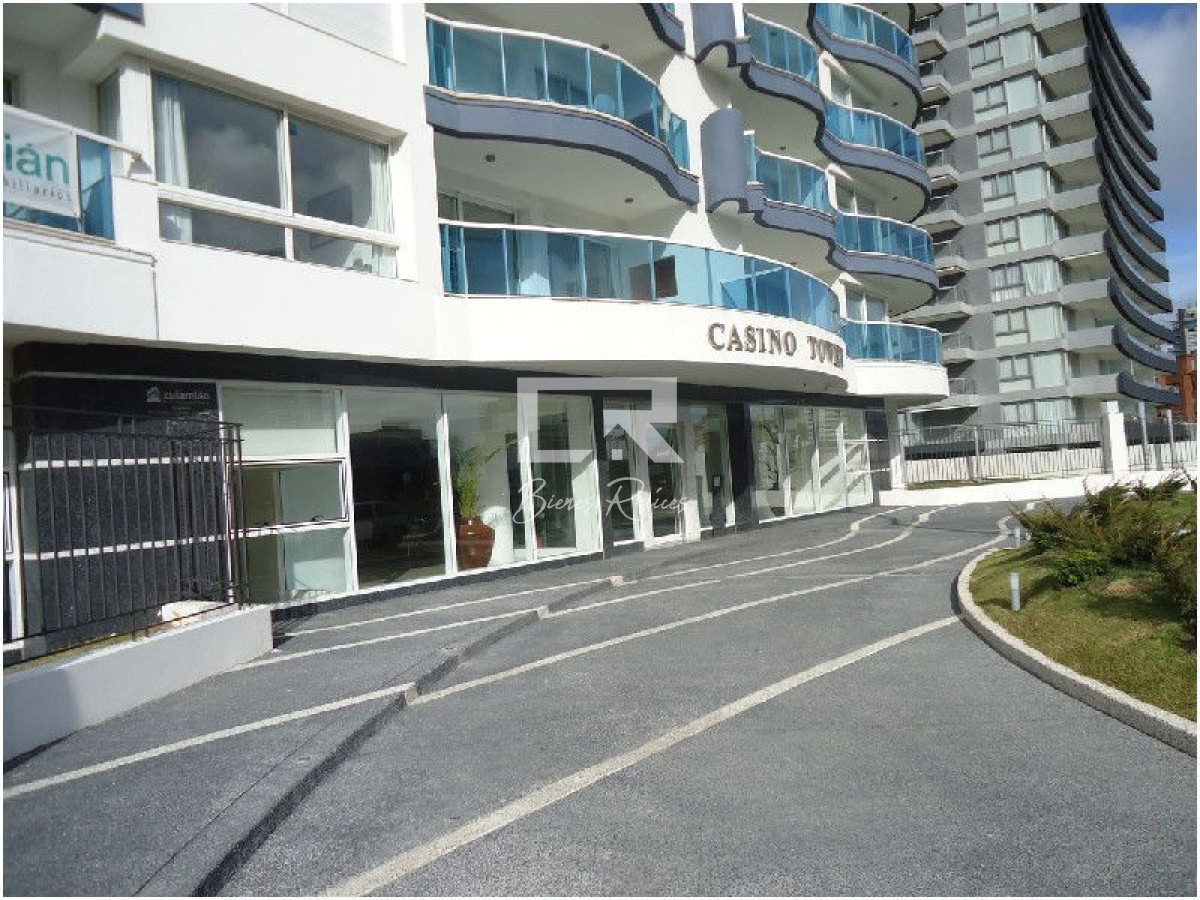 Apartamento ID.710 - Casino Towers parada 4 Playa Mansa