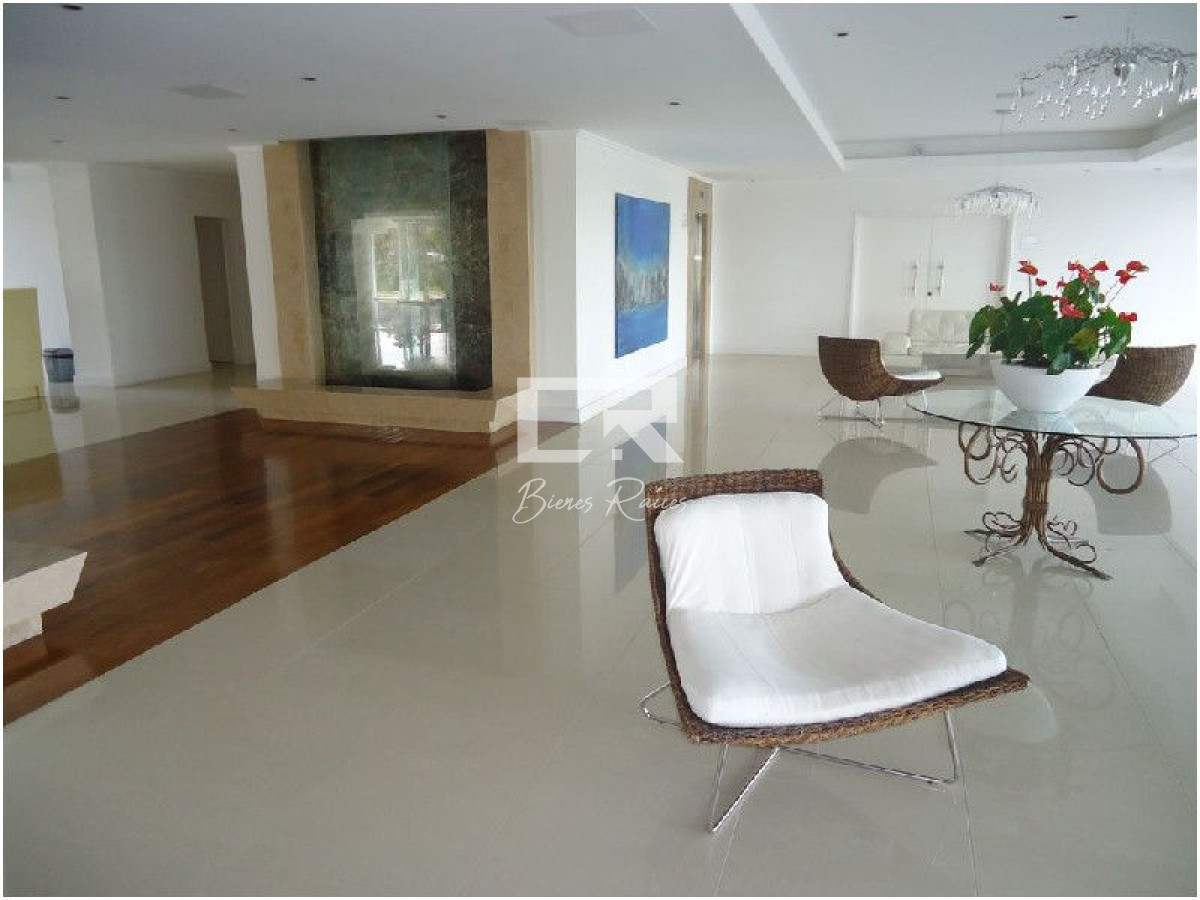 Apartamento ID.710 - Casino Towers parada 4 Playa Mansa