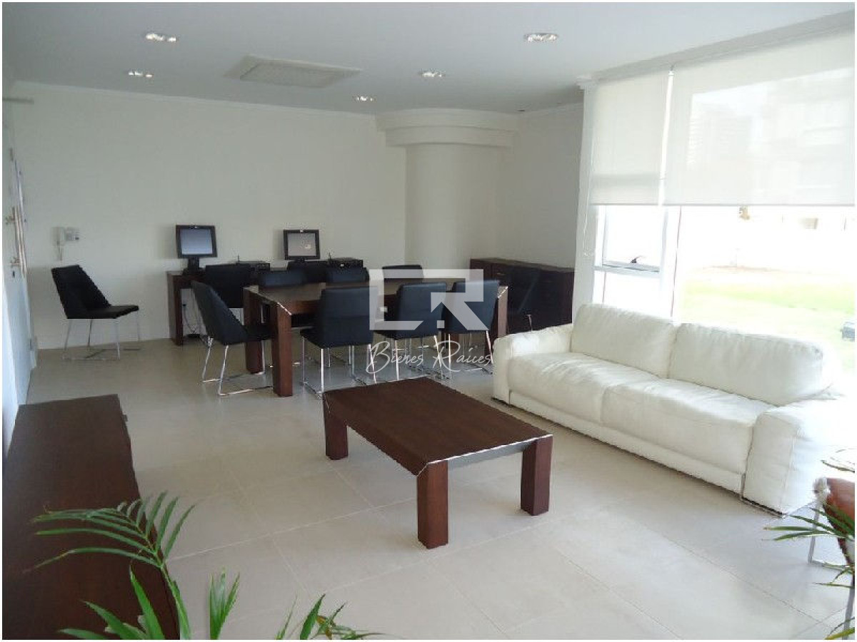 Apartamento ID.710 - Casino Towers parada 4 Playa Mansa