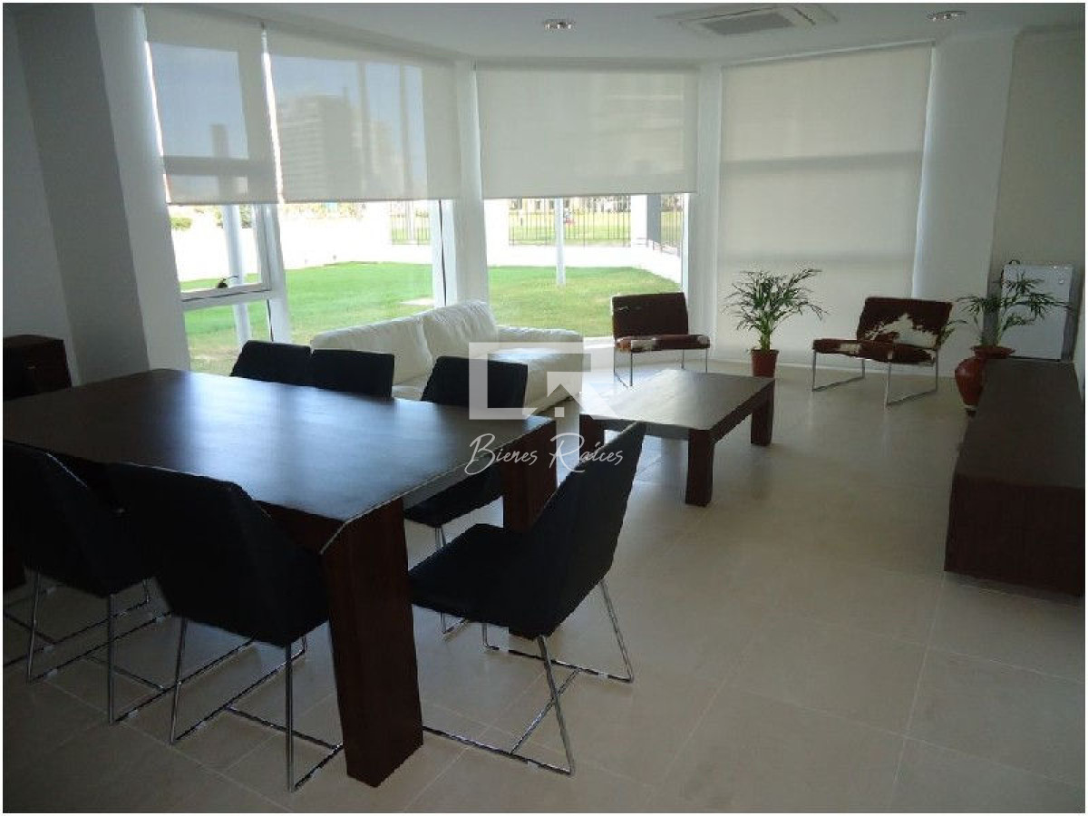 Apartamento ID.710 - Casino Towers parada 4 Playa Mansa