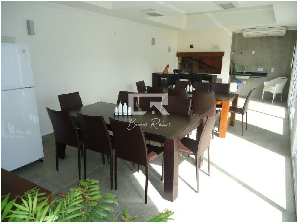 Apartamento ID.710 - Casino Towers parada 4 Playa Mansa