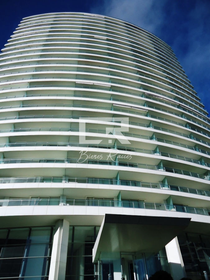 Apartamento ID.675 - SEASONS TOWER VENTA Y ALQUILER PISO ALTO MANSA