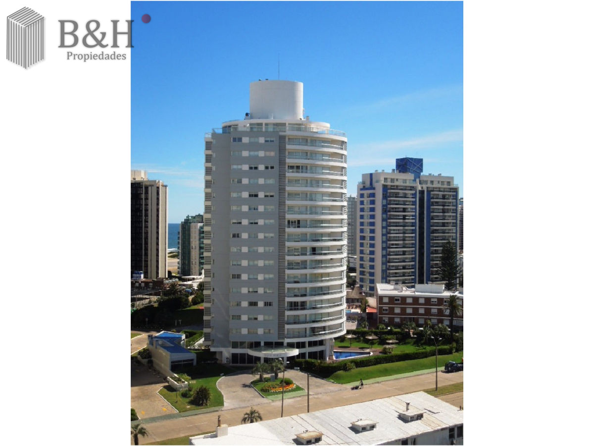 Apartamento ID.6414 - Venta - Av Chiverta todo sol y luz