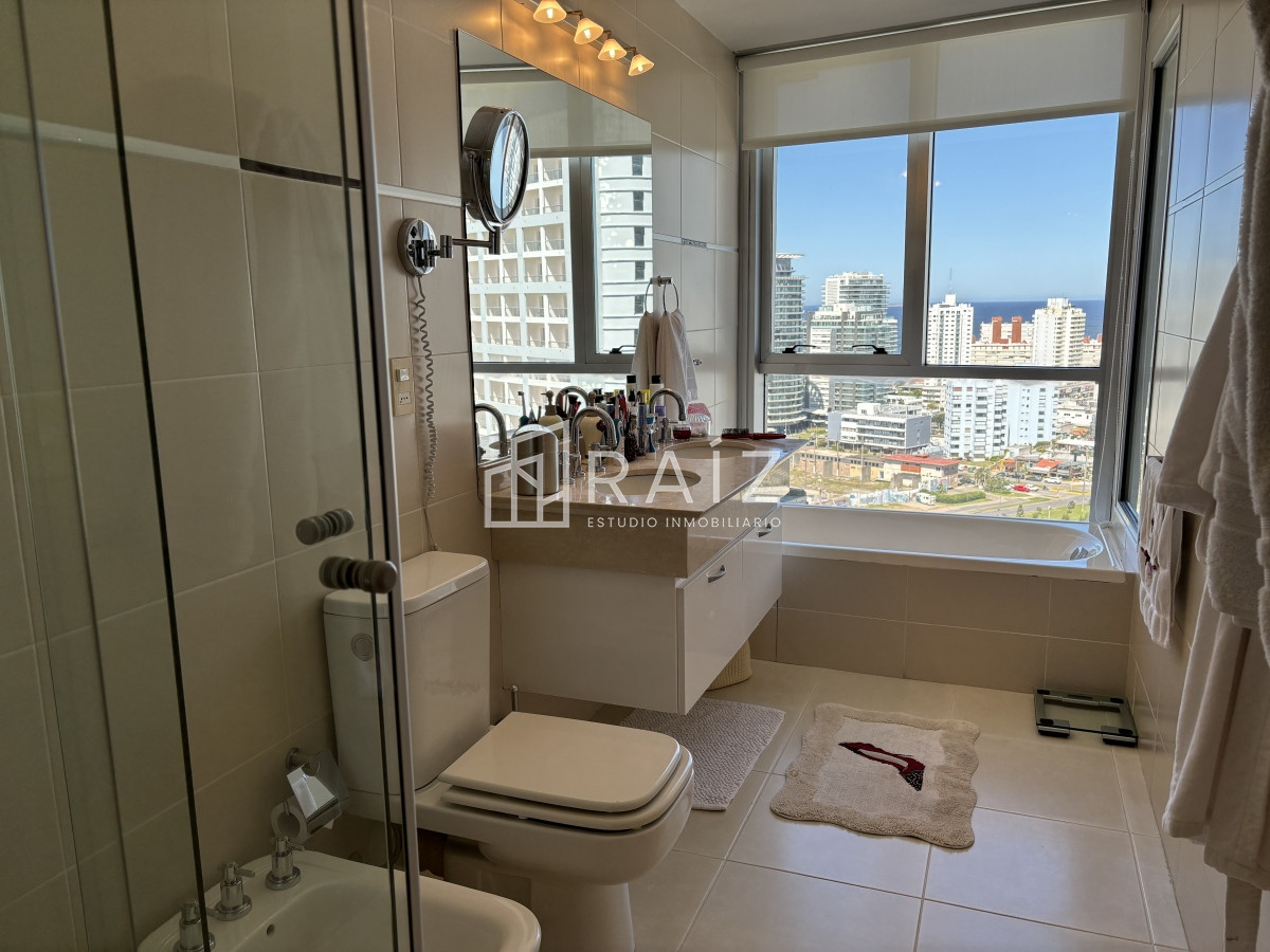 Apartamento ID.11584 - APARTAMENTO 3 DORMITORIOS VENTA SEASON TOWER