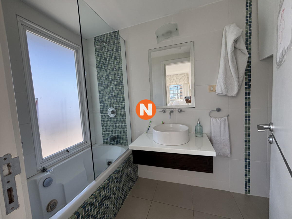 Apartamento Ref.225304 - Venta Chiverta Torre Manhattan piso alto 