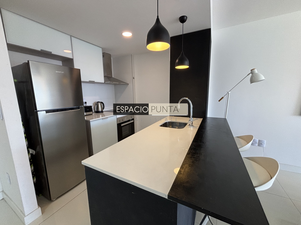 Apartamento ID.2068 - Venta - Parada 3 Mansa. Av. Chiverta casi a estrenar