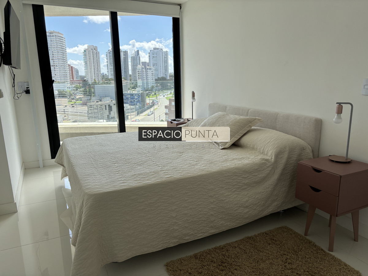 Apartamento ID.2068 - Venta - Parada 3 Mansa. Av. Chiverta casi a estrenar