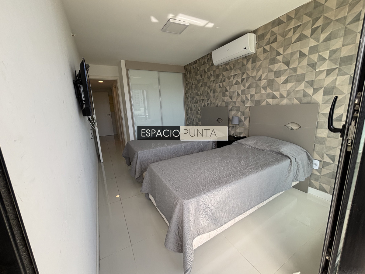 Apartamento ID.2068 - Venta - Parada 3 Mansa. Av. Chiverta casi a estrenar