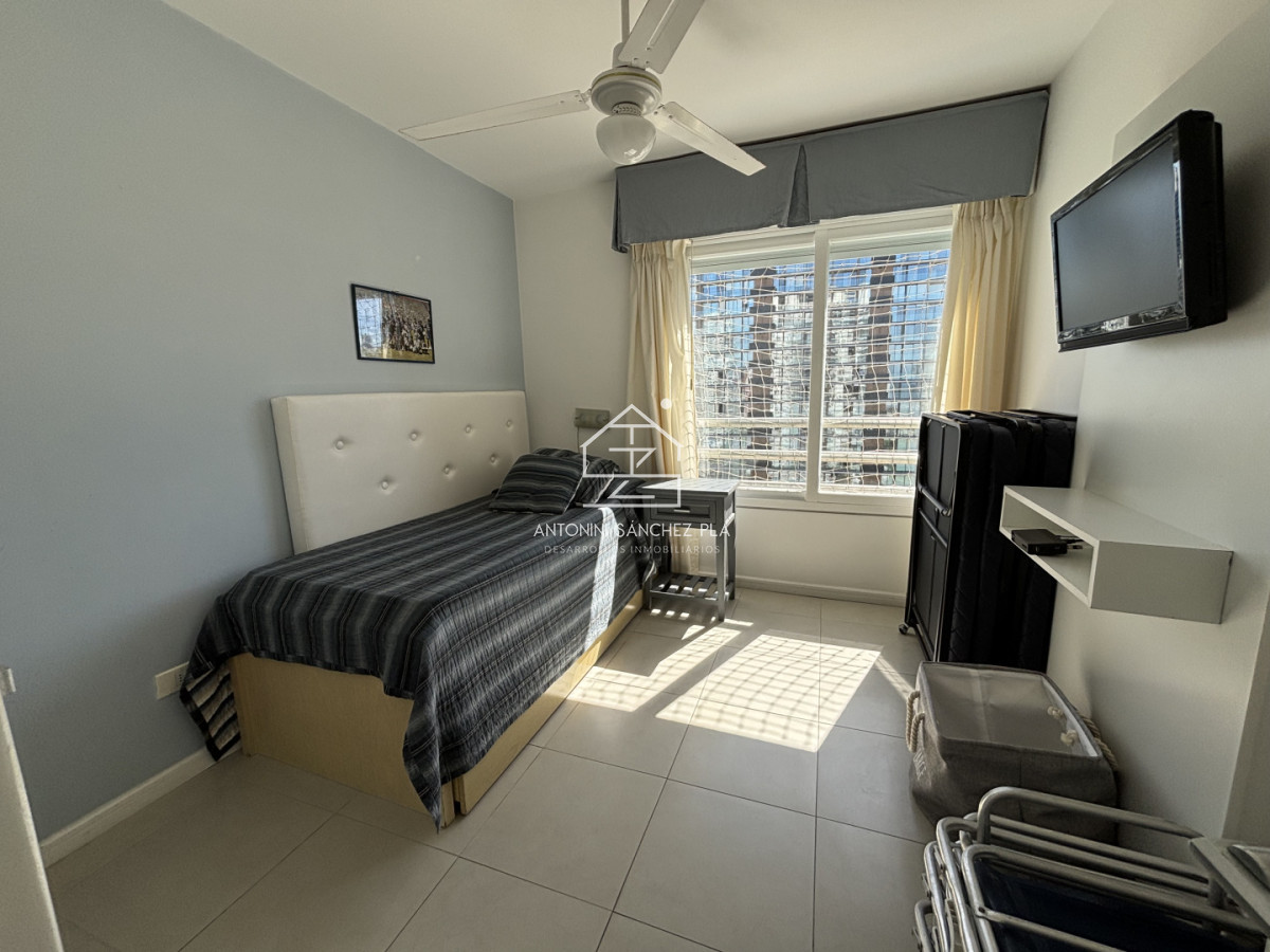 Apartamento ID.4237 - Venta Chiverta Torre Manhattan piso alto 