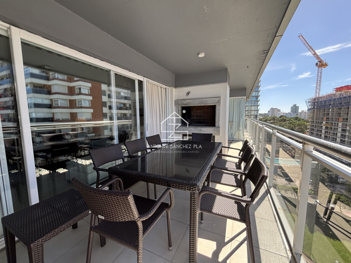 Apartamento ID.4237 - Venta Chiverta Torre Manhattan piso alto 
