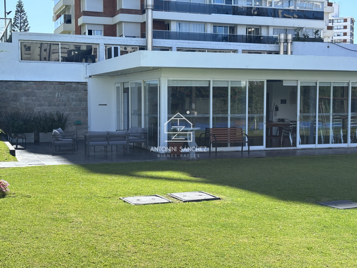 Apartamento ID.4237 - Venta Chiverta Torre Manhattan piso alto 