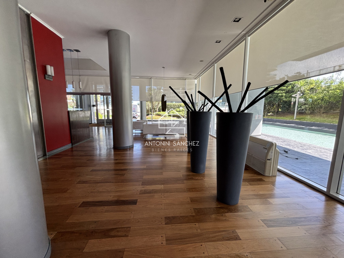 Apartamento ID.4237 - Venta Chiverta Torre Manhattan piso alto 