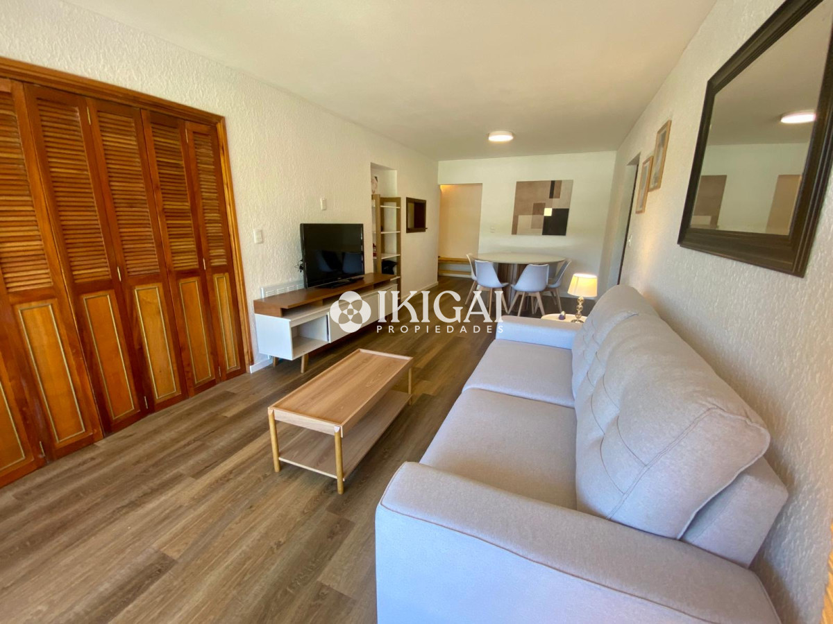 Apartamento ID.507 - VENTA EDIFICIO MIDES AL FRENTE MANSA EN ARCOBALENO