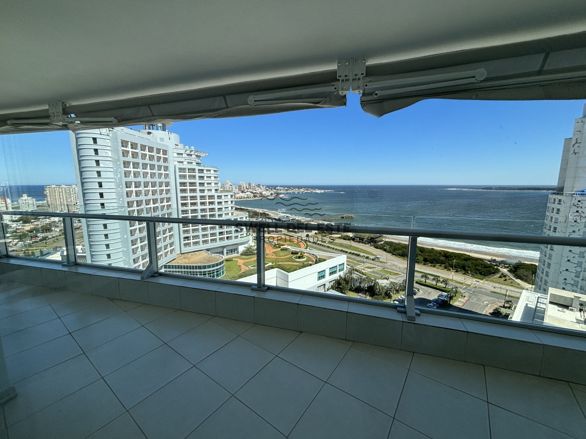 Apartamento ID.230 - SEASONS TOWER VENTA  EN EXCLUSIVIDAD PISO ALTO MANSA ESQUINERO AL PUERTO