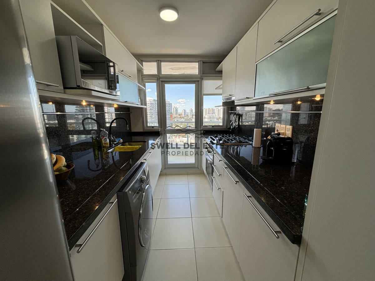 Apartamento ID.230 - SEASONS TOWER VENTA  EN EXCLUSIVIDAD PISO ALTO MANSA ESQUINERO AL PUERTO