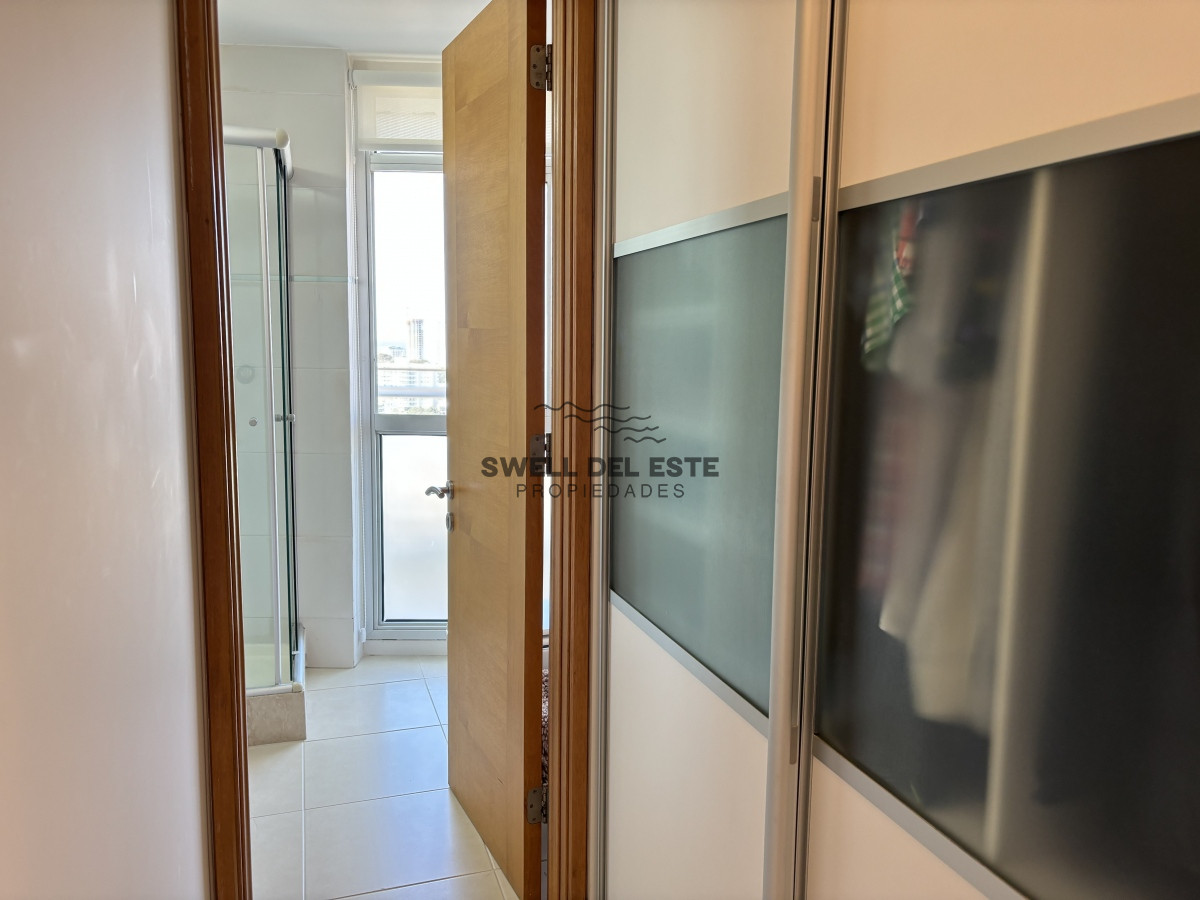 Apartamento ID.230 - SEASONS TOWER VENTA  EN EXCLUSIVIDAD PISO ALTO MANSA ESQUINERO AL PUERTO