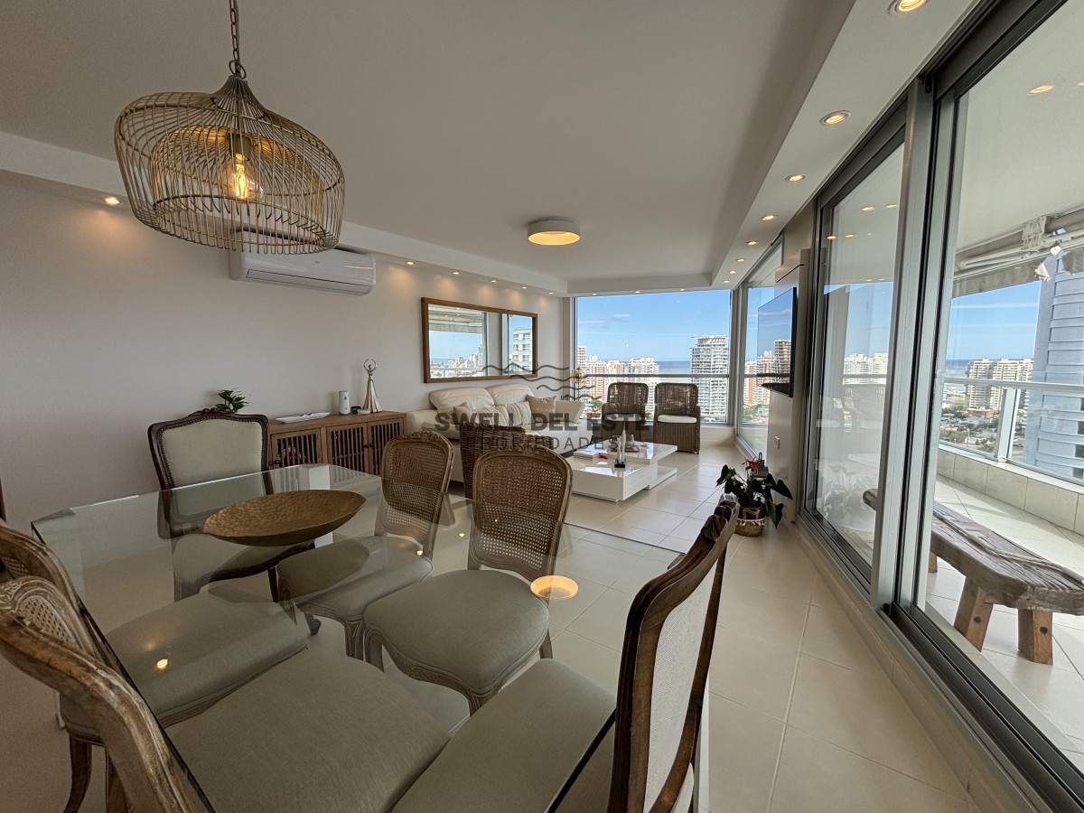 Apartamento ID.230 - SEASONS TOWER VENTA  EN EXCLUSIVIDAD PISO ALTO MANSA ESQUINERO AL PUERTO