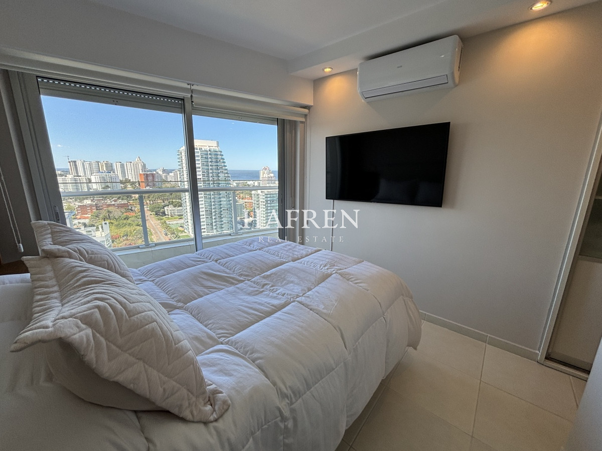 Apartamento ID.216 - SEASONS TOWER VENTA PISO ALTO MANSA ESQUINERO AL PUERTO
