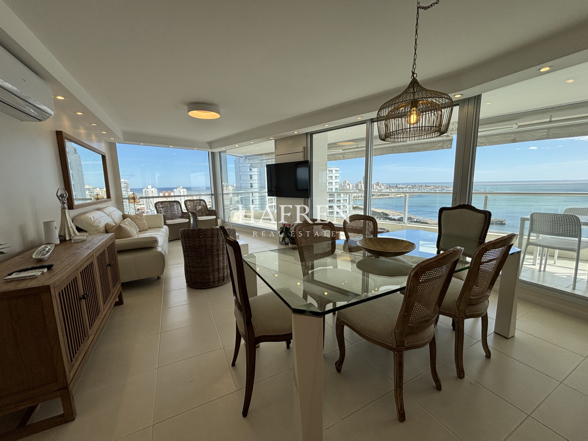 Apartamento ID.216 - SEASONS TOWER VENTA PISO ALTO MANSA ESQUINERO AL PUERTO