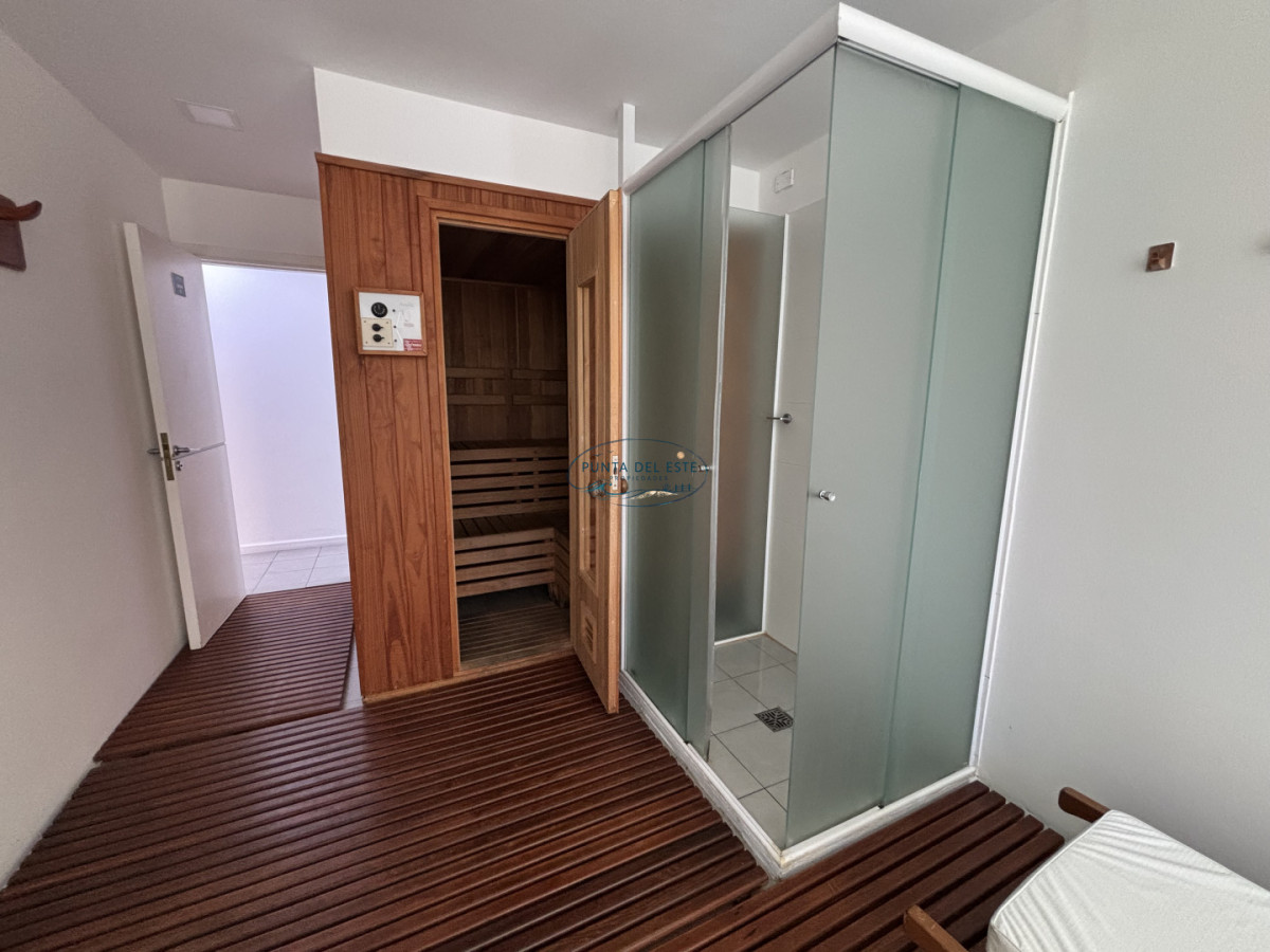 Apartamento ID.63 - Apartamento en venta de 3 dormitorios Punta del Este
