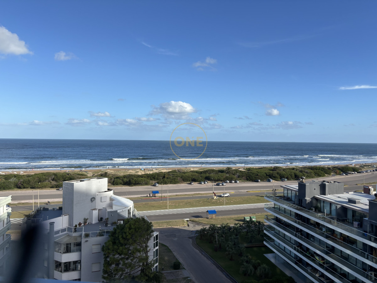 Apartamento ID.2197 - MANGLAR BRAVA ESQUINERO A ESTRENAR CON DOBLE GARAGE. 