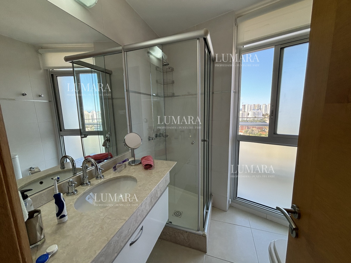 Apartamento ID.2682 - SEASONS TOWER VENTA  EN EXCLUSIVIDAD PISO ALTO MANSA ESQUINERO AL PUERTO