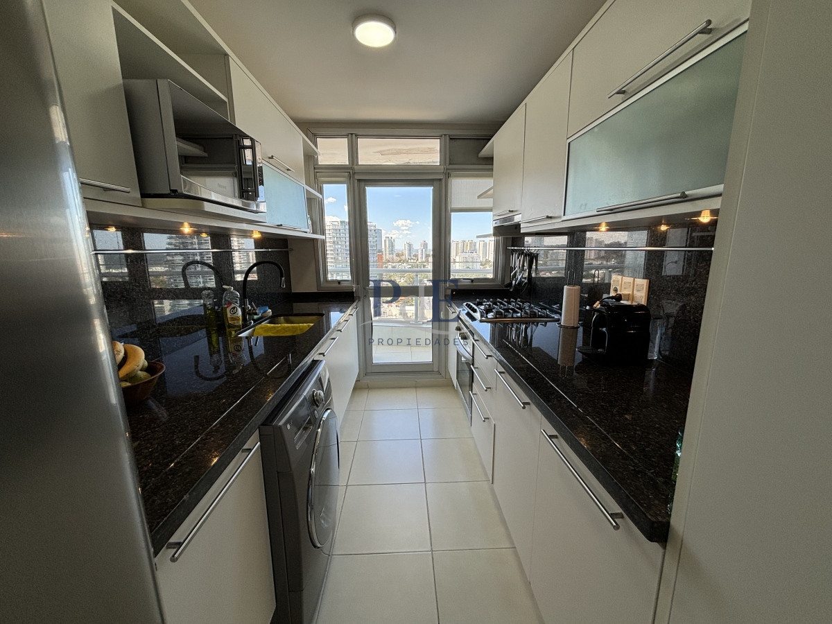 APARTAMENTO PISO ALTO EN PLAYA MANSA - Imagen 12