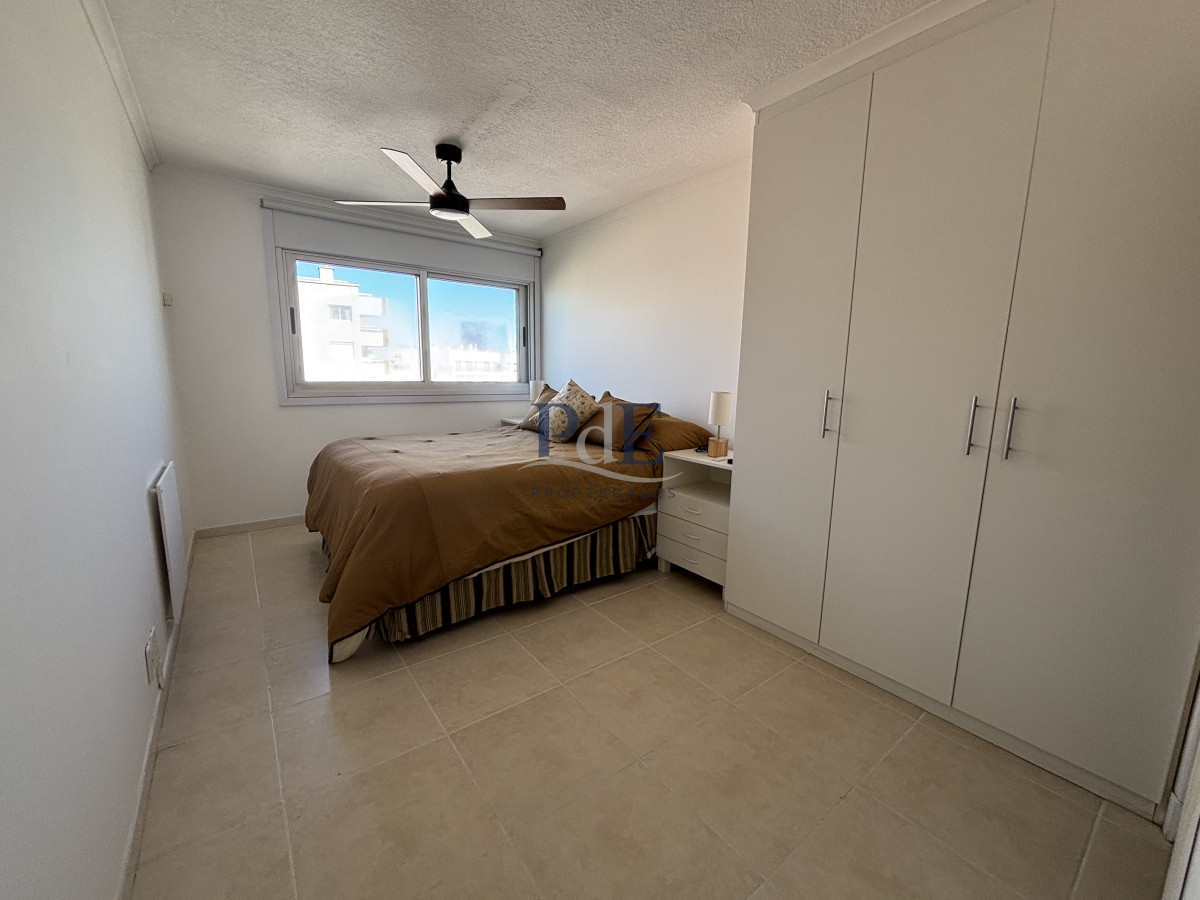 Penthouse con parrillero propio y vista al mar | Playa Brava - Imagen 10